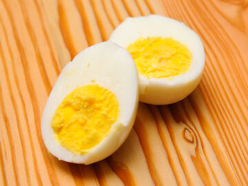 لو كنت تأكل البيض مسلوقًا هذا ما سيحدث لجسمك بعد 5 أيام وفق أحدث الدراسات
